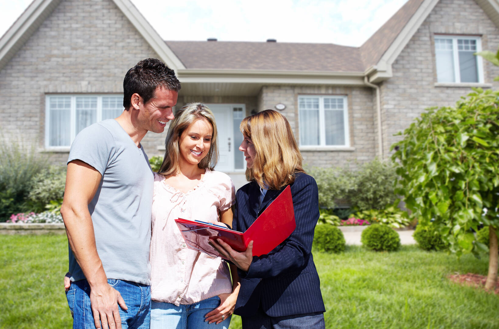 Professional Real Estate Agency Providing Comprehensive Property Services in North Toronto